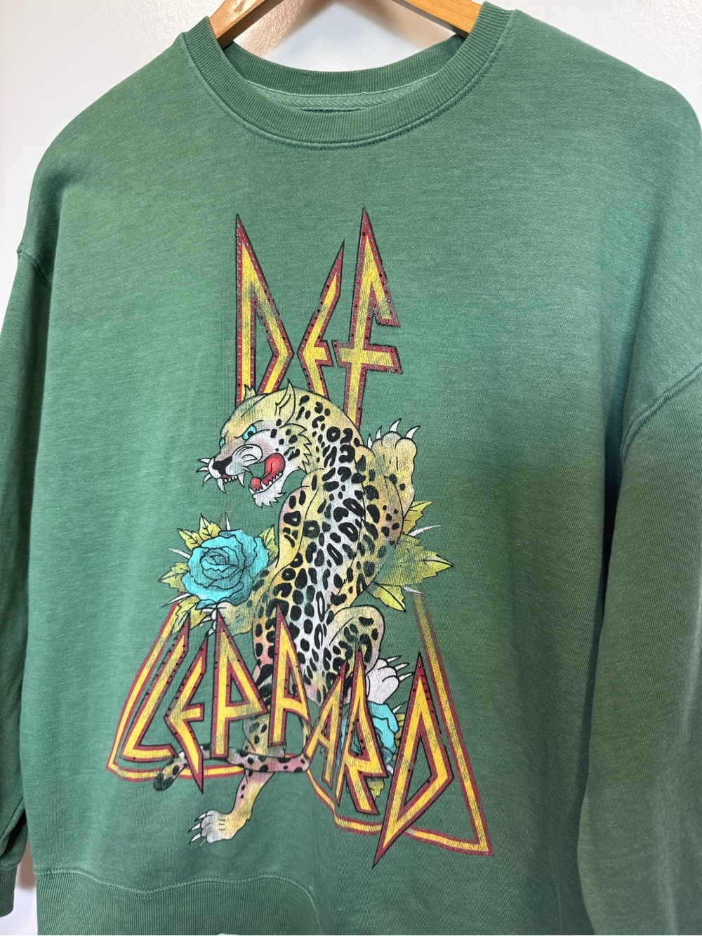 Def Leppard legacy bling Print Crewneck Sweatshirt - Y2K. 80s. Rock